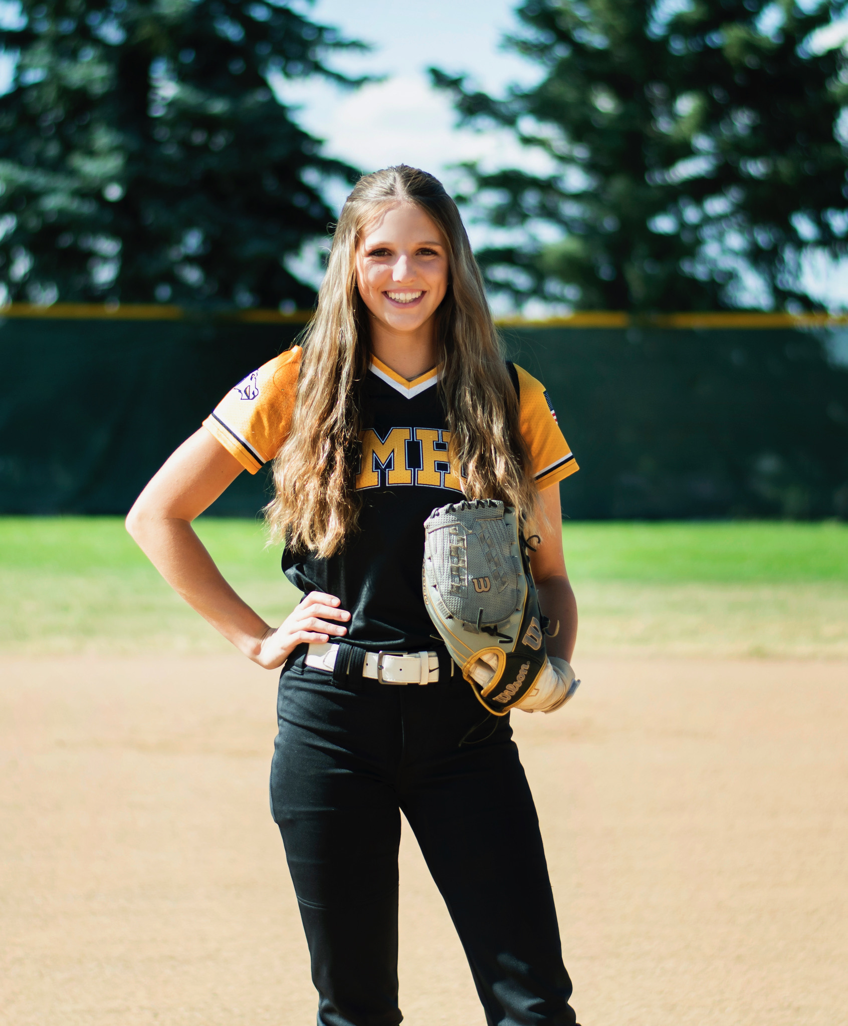 Portrait of Jenna Neuenschwander outdoors